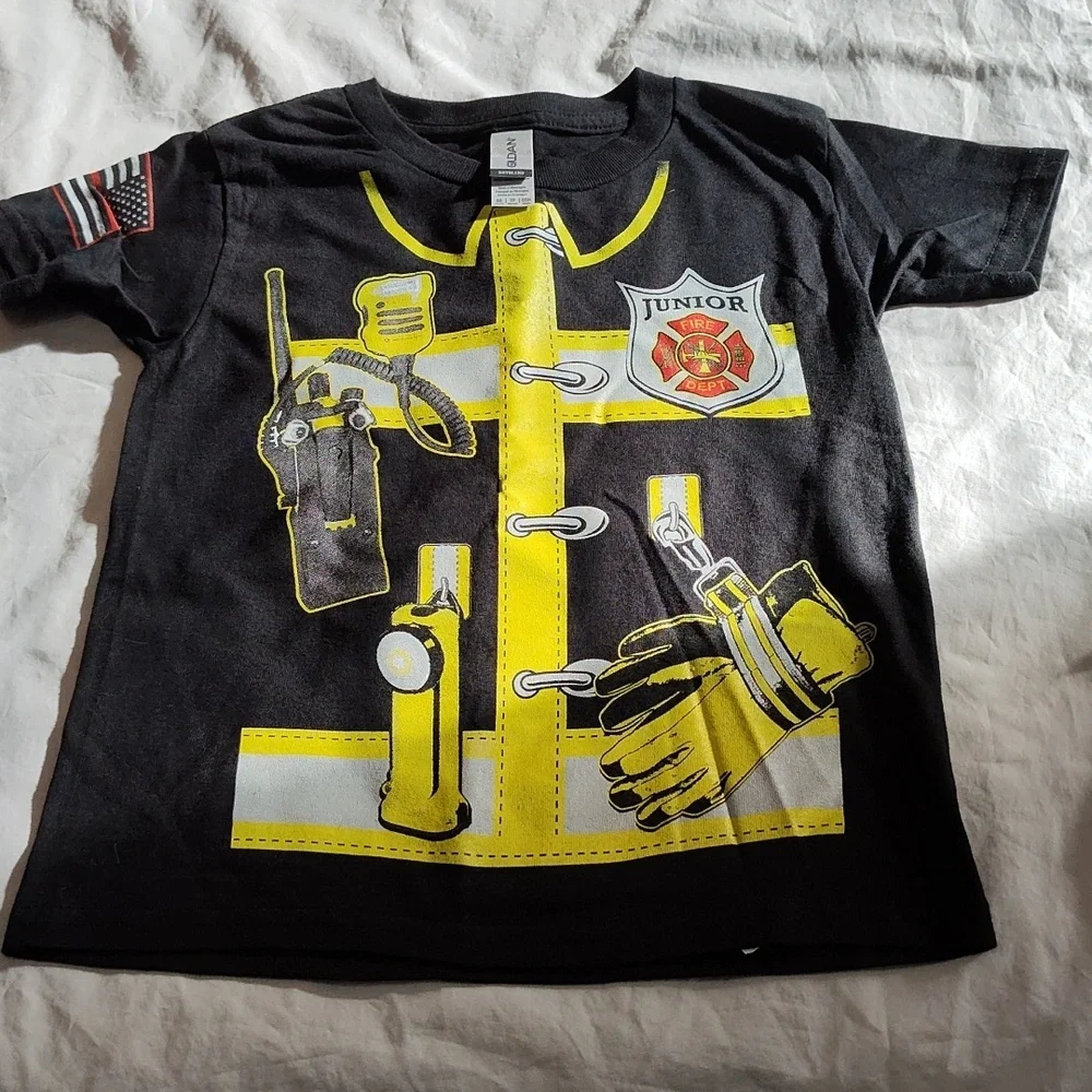 Toddler Fireman Costume Printed T Shirt Short Sleeved Size XS Halloween 4T